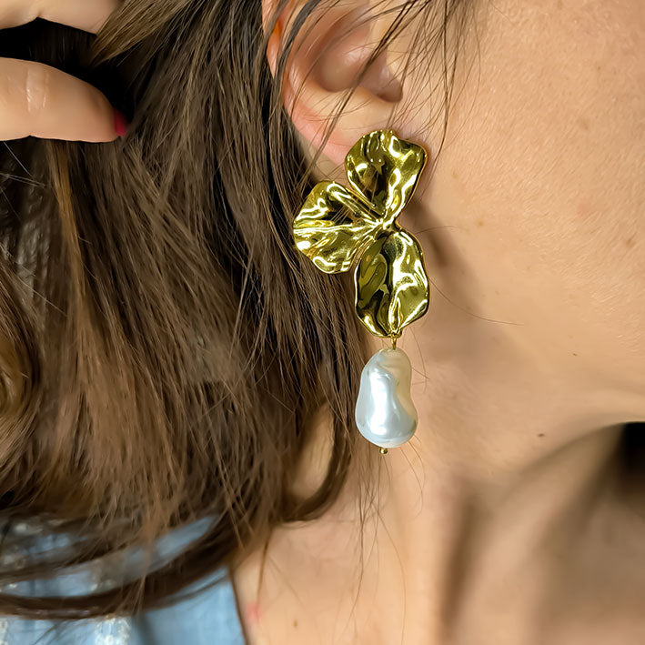 Brincos Bold Blossom