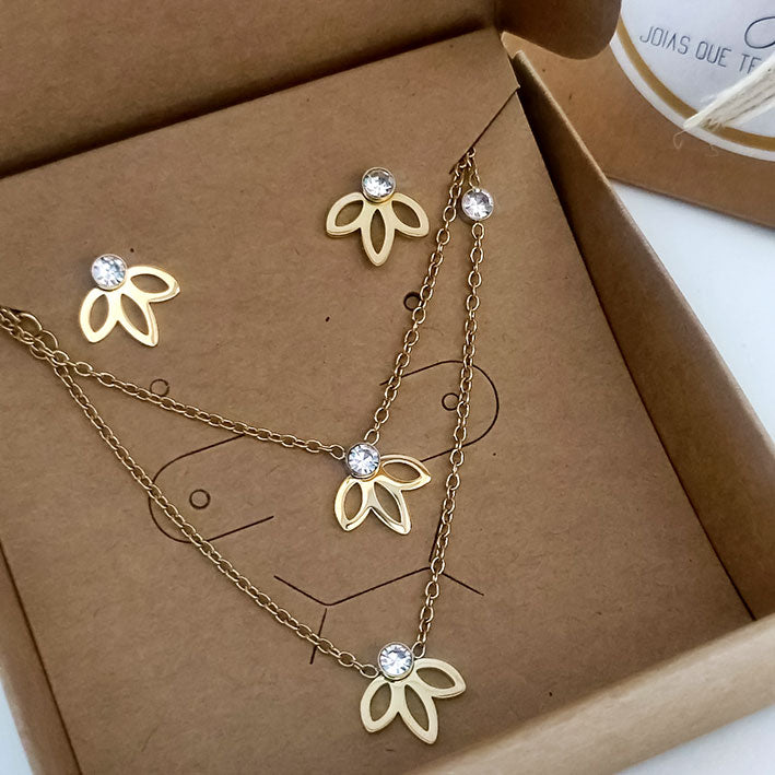 Conjunto Floral Wings